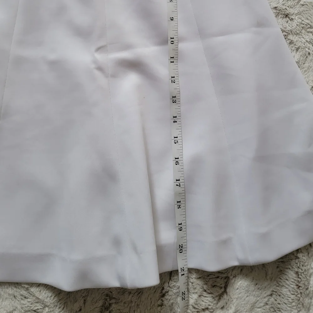 ✨️CL Isacc Mizrahi White Flare Fitted Skirt Thick Material‎ Size S